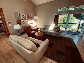 Furnished Finder property 558910_1 photo 6