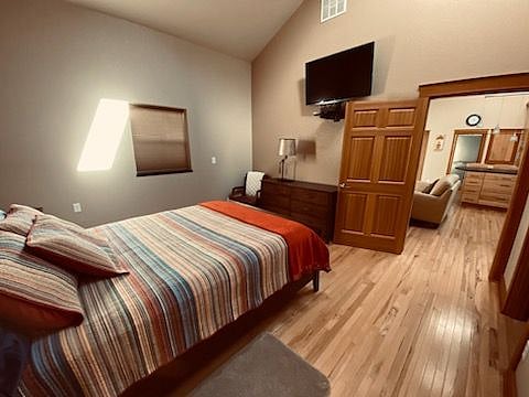 Furnished Finder property 558910_1 photo 9