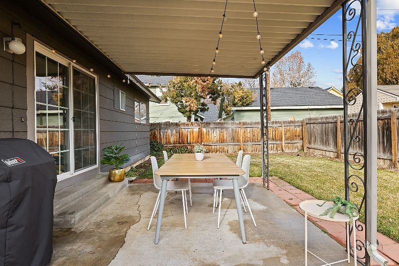 Furnished Finder property 558912_1 photo 20