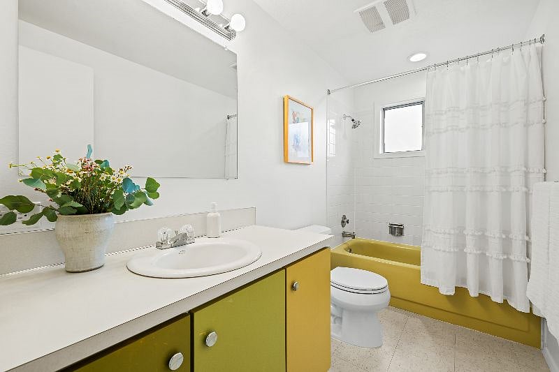 Furnished Finder property 558912_1 photo 17