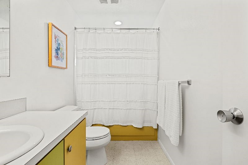 Furnished Finder property 558912_1 photo 15
