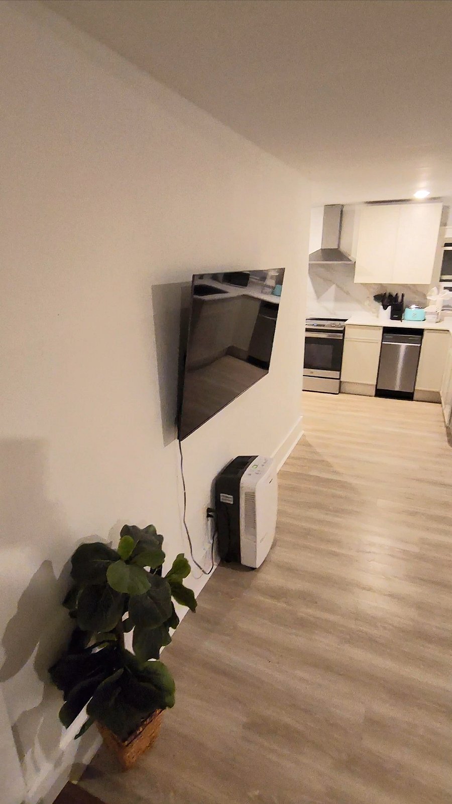 Furnished Finder property 558916_1 photo 16