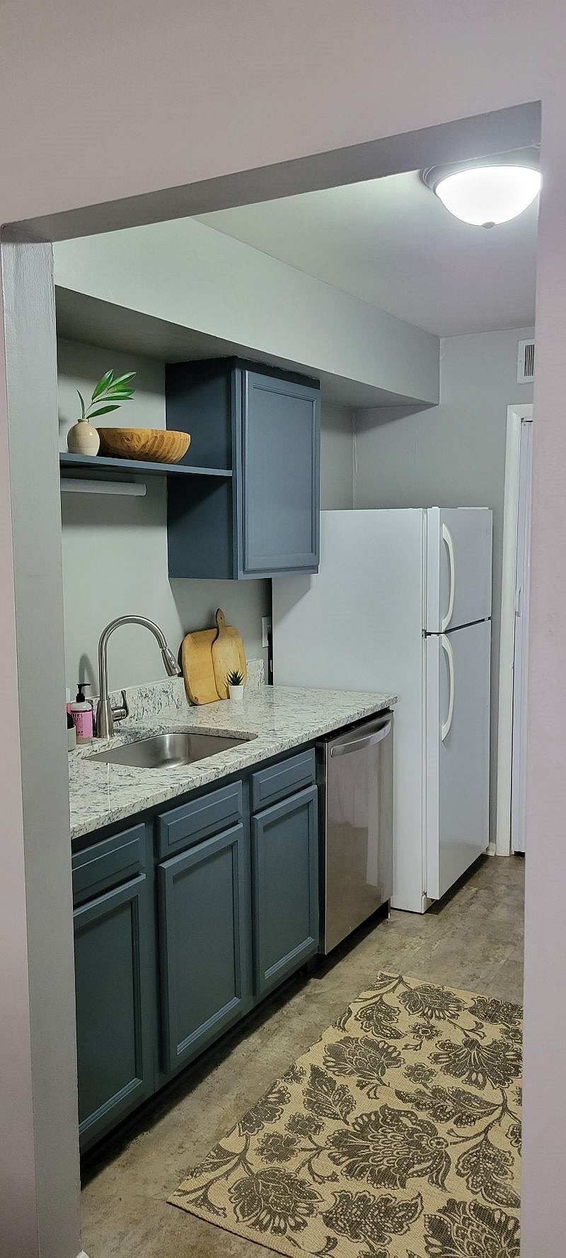Furnished Finder property 558926_1 photo 5