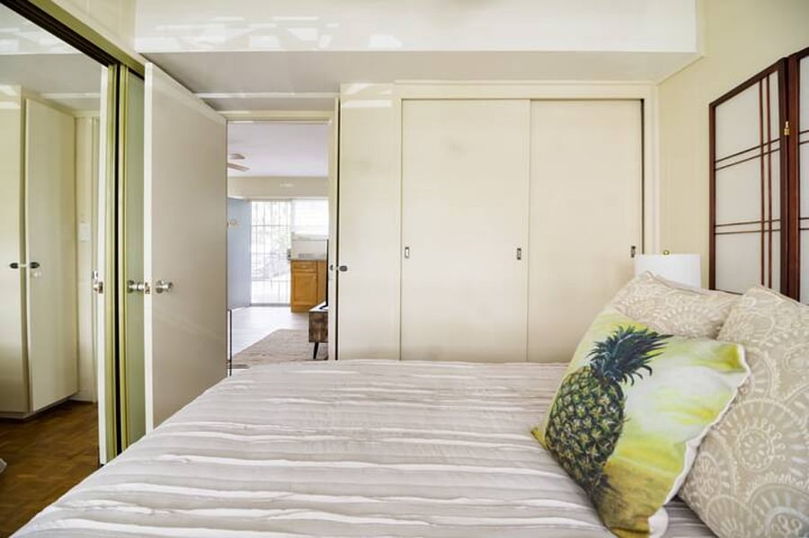 Please note the additional second closet space.