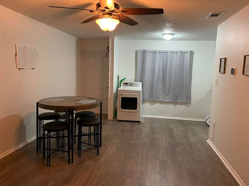 Furnished Finder property 558932_1 photo 3