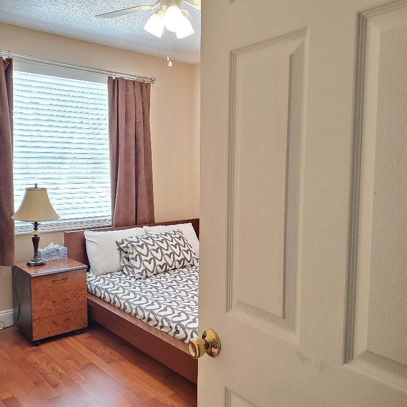 Furnished Finder property 558934_1 photo 5