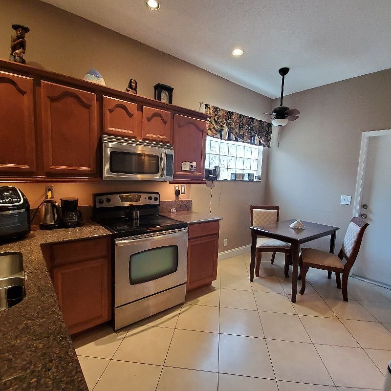 Furnished Finder property 558934_1 photo 11