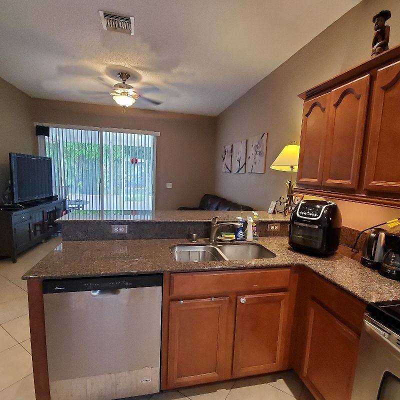 Furnished Finder property 558934_1 photo 12
