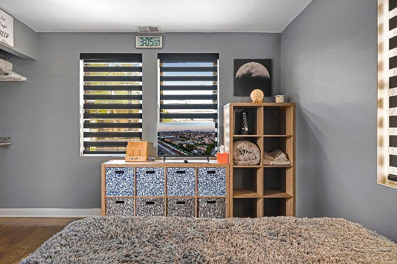 32" Vizio Smart TV (new in 2023) and a calming lunar theme in the bedroom. Portable fan and heated blanket available for your comfort preferences.
Awake to plenty of natural light or close the blackout shades for comfortable sleeping any time of day.