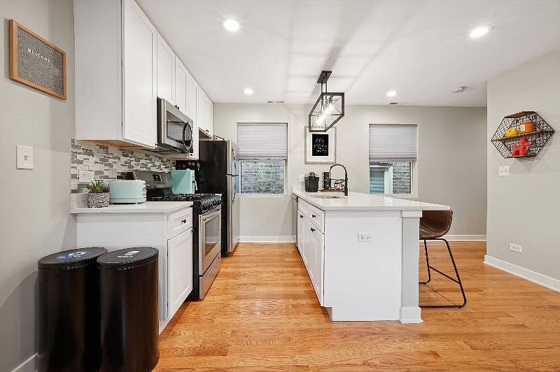 Furnished Finder property 558941_2 photo 8