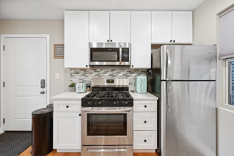 Furnished Finder property 558941_2 photo 9