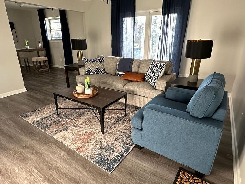 Furnished Finder property 558992_1 photo 1