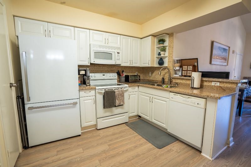 Furnished Finder property 559028_1 photo 6