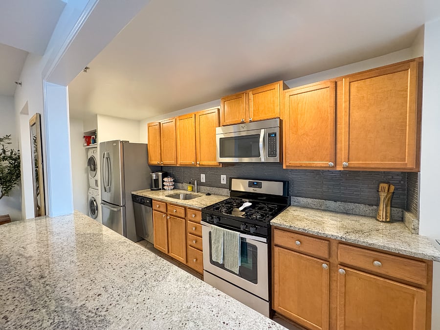 Furnished Finder property 559048_1 photo 8