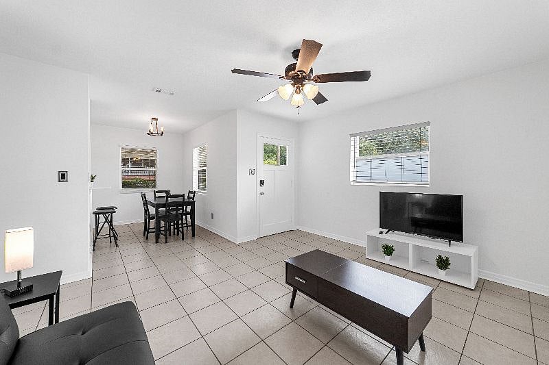 Furnished Finder property 559095_1 photo 5