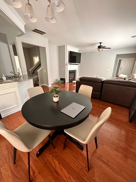 Furnished Finder property 559261_2 photo 6