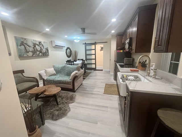 Furnished Finder property 559293_2 photo 1