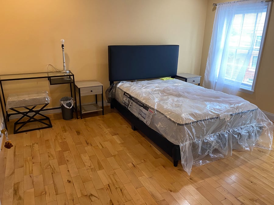 Master suite with Queen size bed