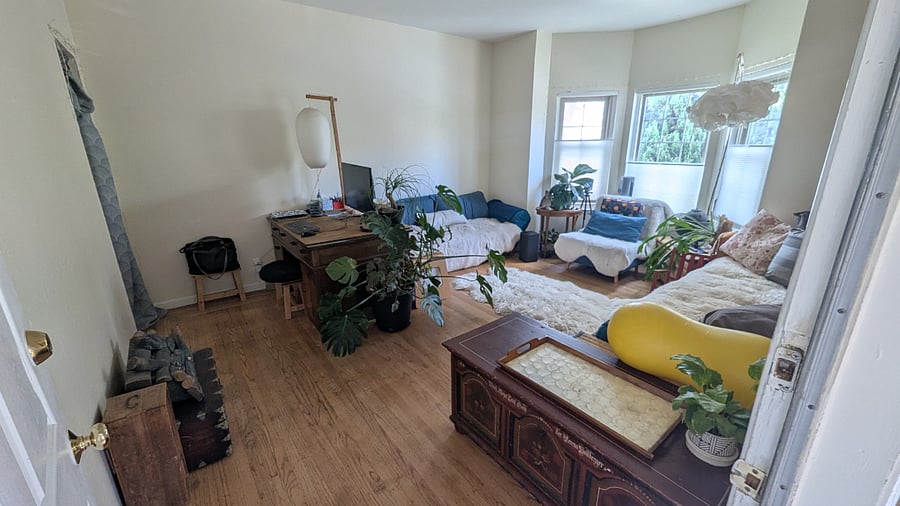 Front Livingroom