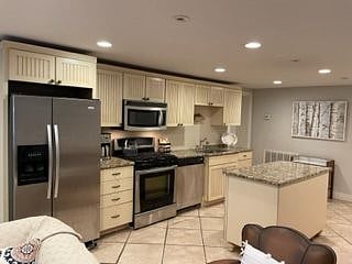Furnished Finder property 559387_1 photo 6