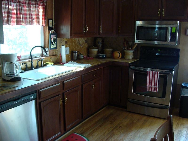 Furnished Finder property 559432_1 photo 8