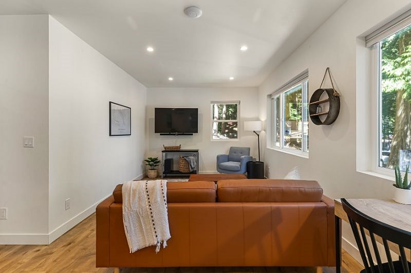 Furnished Finder property 559445_1 photo 7