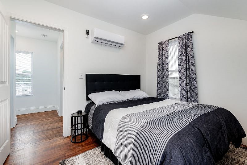 Furnished Finder property 559606_1 photo 17