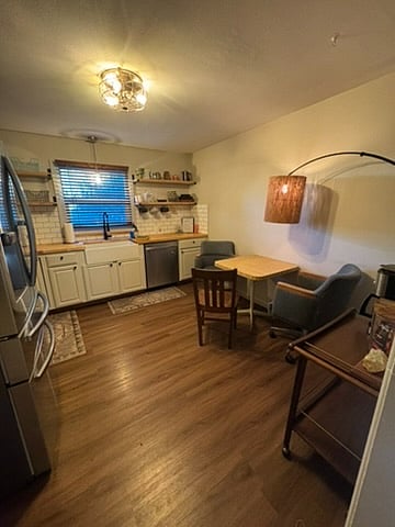 Furnished Finder property 559609_1 photo 34