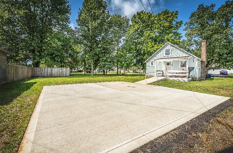2 car parking pad.