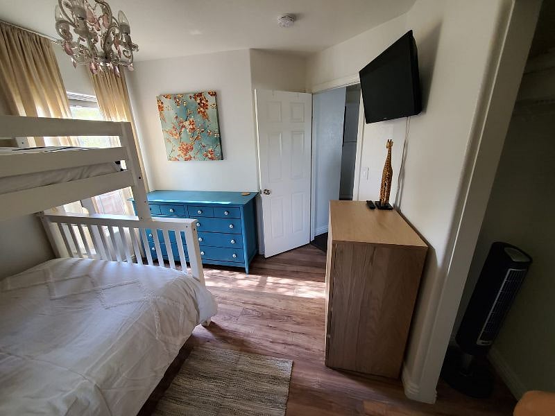 Furnished Finder property 559625_1 photo 26