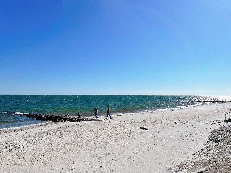 Parker River Beach is only 1 mile away from the home (20 minute walk or 1 minute drive)