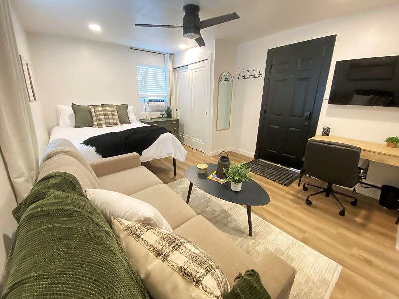 Amenities such as black out curtains, air conditioning, a dedicated workspace, and a 45" smart TV will make life easy and help you feel right at home.