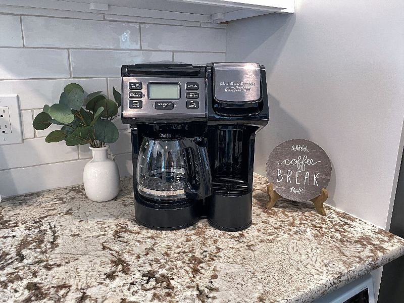 Enjoy a cup of coffee (or multiple) with the Hamilton Beach coffee maker, with single and carafe functions.