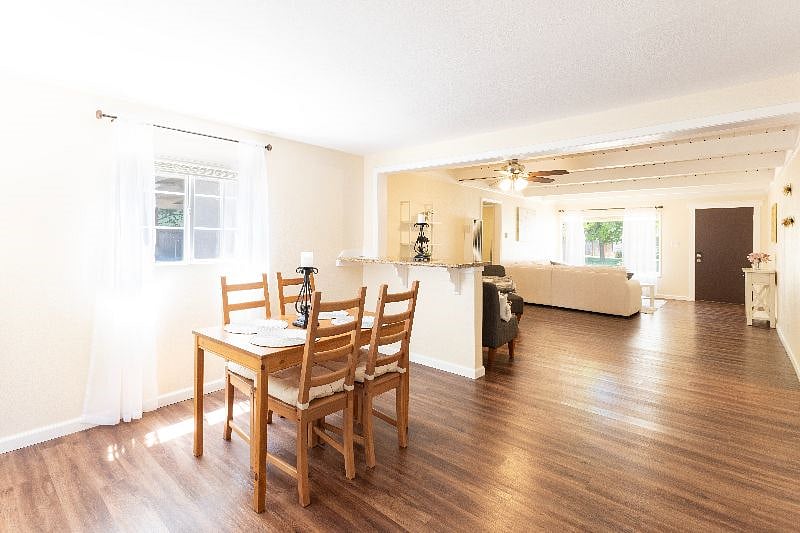 Furnished Finder property 559704_1 photo 21