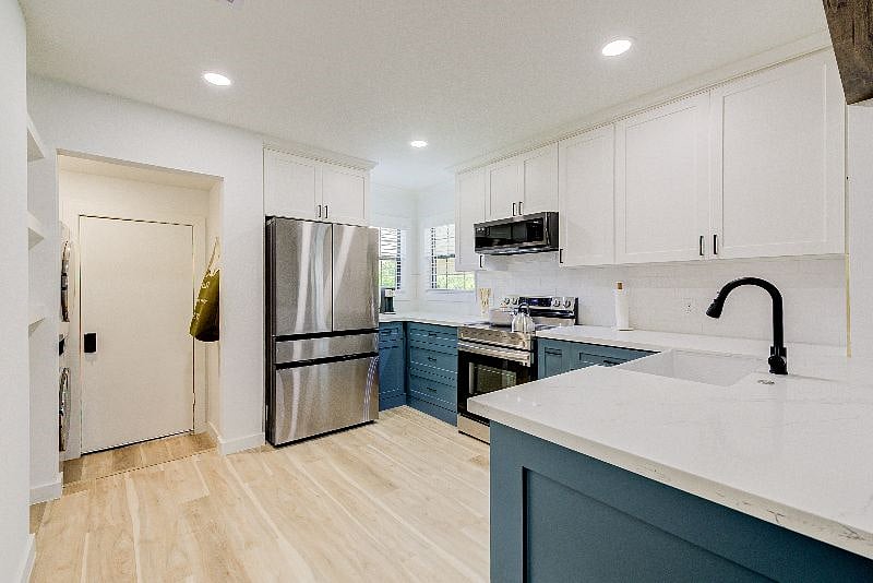 Furnished Finder property 559815_1 photo 9