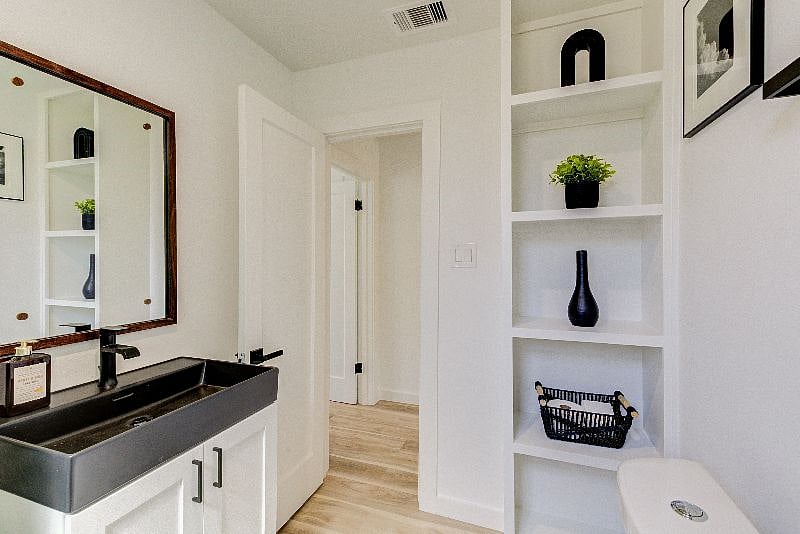 Furnished Finder property 559815_1 photo 24