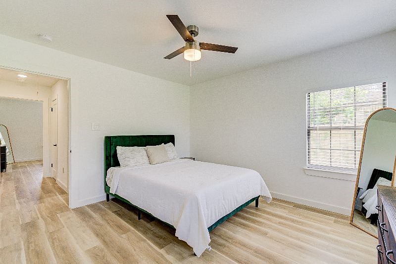 Furnished Finder property 559815_1 photo 18