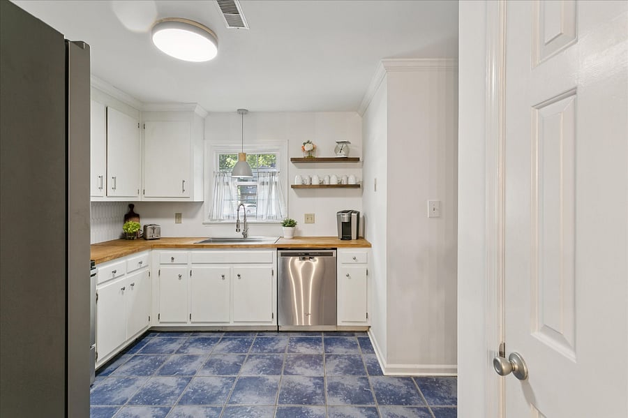 Furnished Finder property 559864_1 photo 10