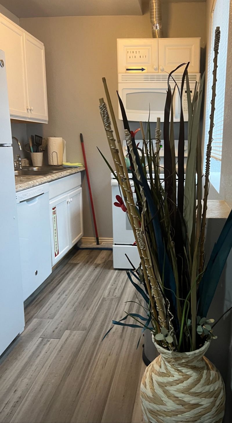 Furnished Finder property 559886_1 photo 7