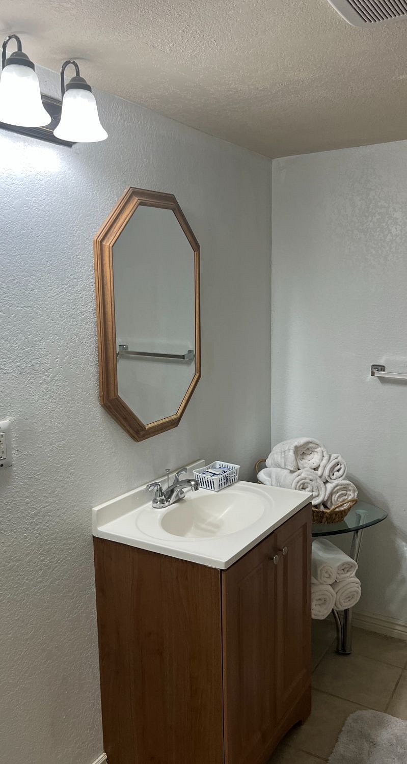 Furnished Finder property 559886_1 photo 18