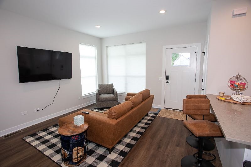 Furnished Finder property 559930_1 photo 26