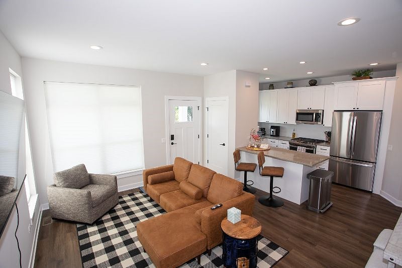 Furnished Finder property 559930_1 photo 5