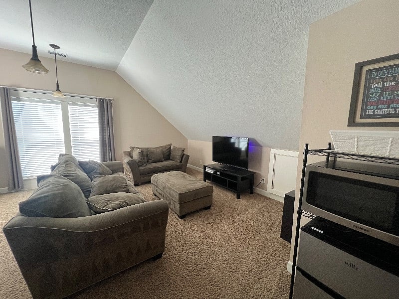Furnished Finder property 560023_1 photo 4