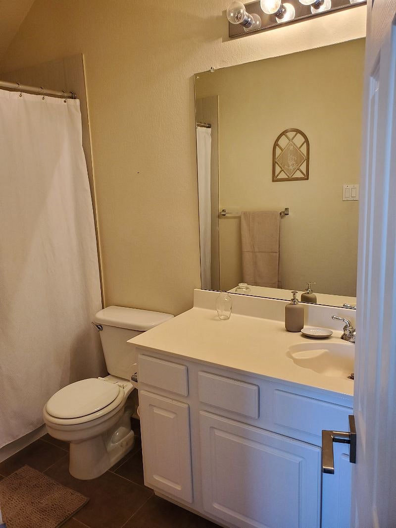 Furnished Finder property 560038_1 photo 5