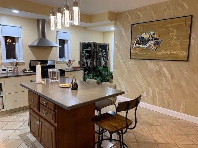 Spacious kitchen