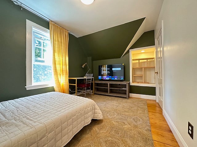 Furnished Finder property 560046_1 photo 21