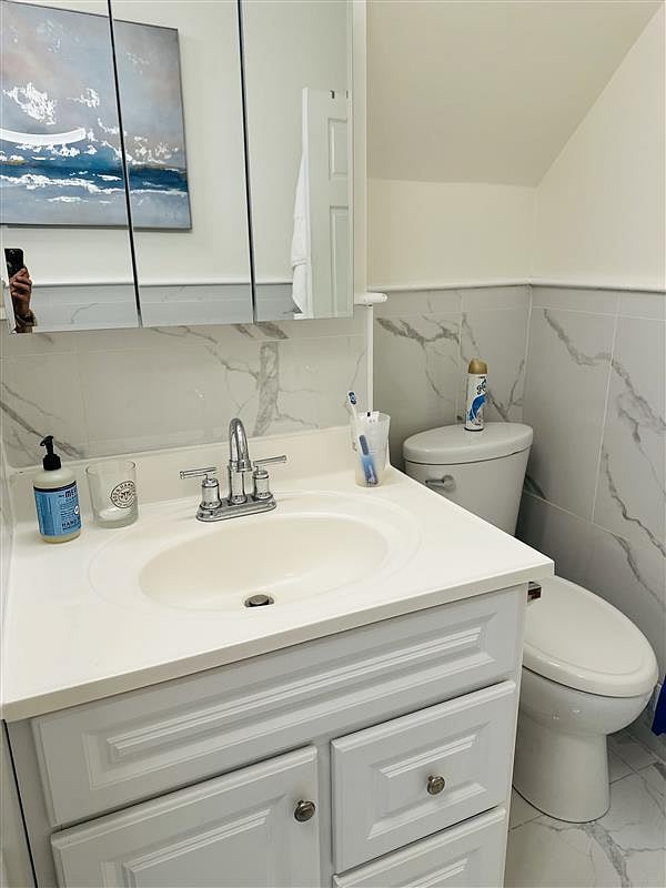 Furnished Finder property 560046_2 photo 19