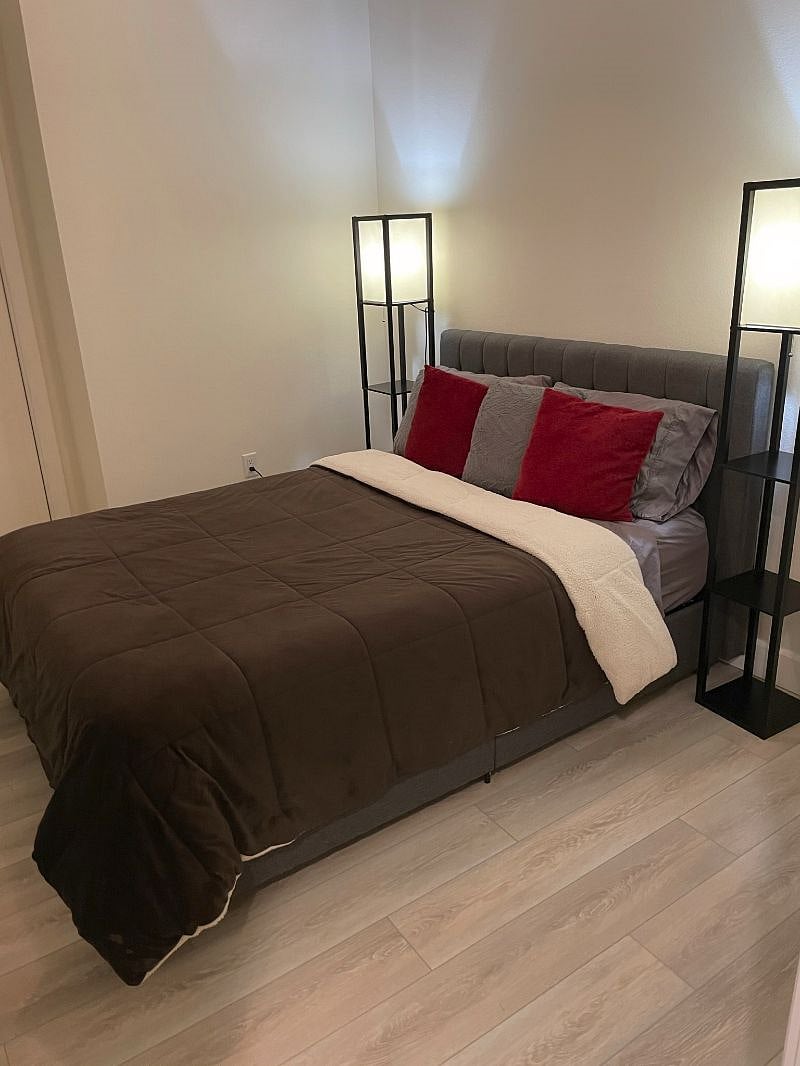 Furnished Finder property 560085_1 photo 12