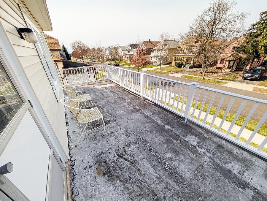 Completely private upper porch.