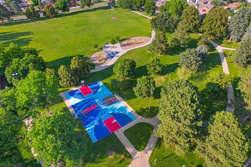 Skyland Park a short two 1/2 blocks away features rec center with gym and indoor pool, indoor and outdoor basketball courts, tennis and pickleball courts, playground, and walking trails. Adjacent to library and kitty corner to a couple of food options.